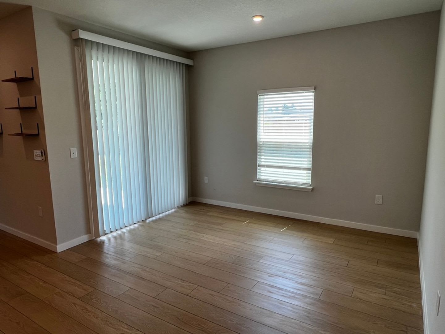 3BR/2BA Home for Rent: Available Immediately – photo 4