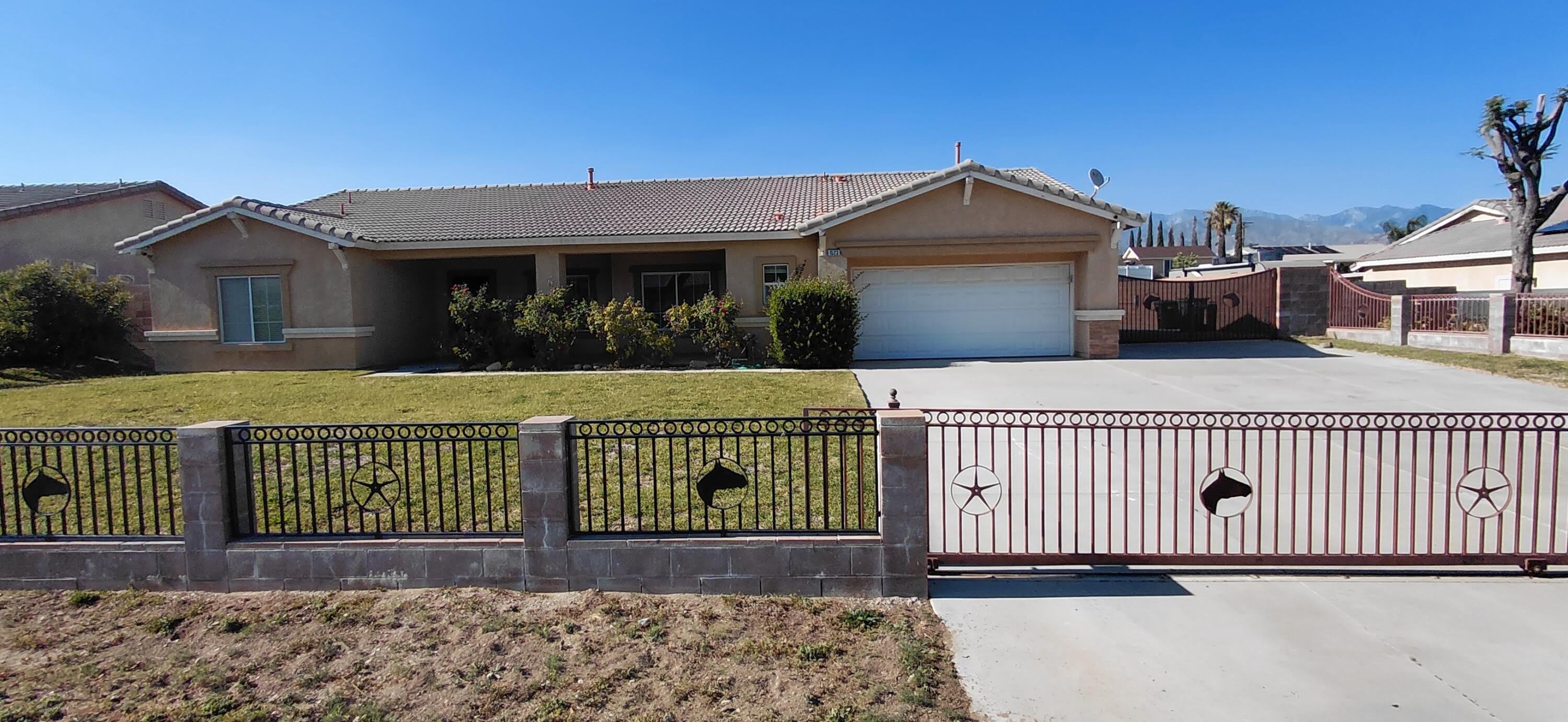1523 Bryan Street – photo 2