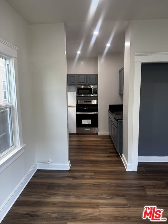 5347 Monroe St – photo 4