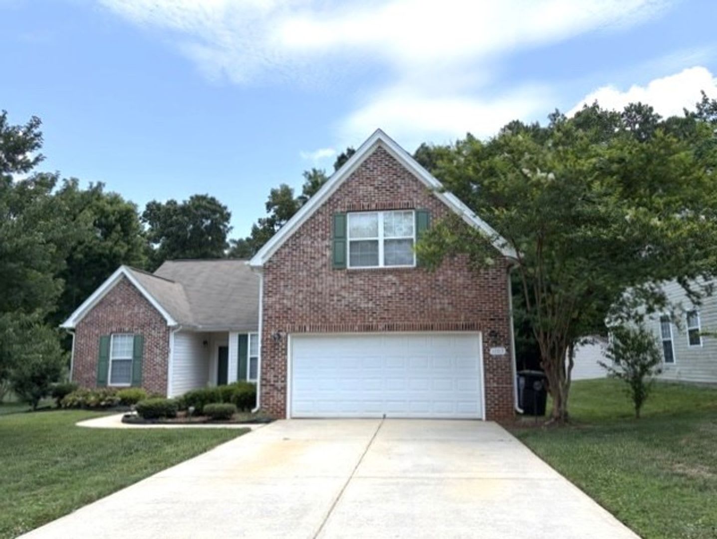 ~~ Beautiful home in Governor's Green Subdivision ~~ – photo 1
