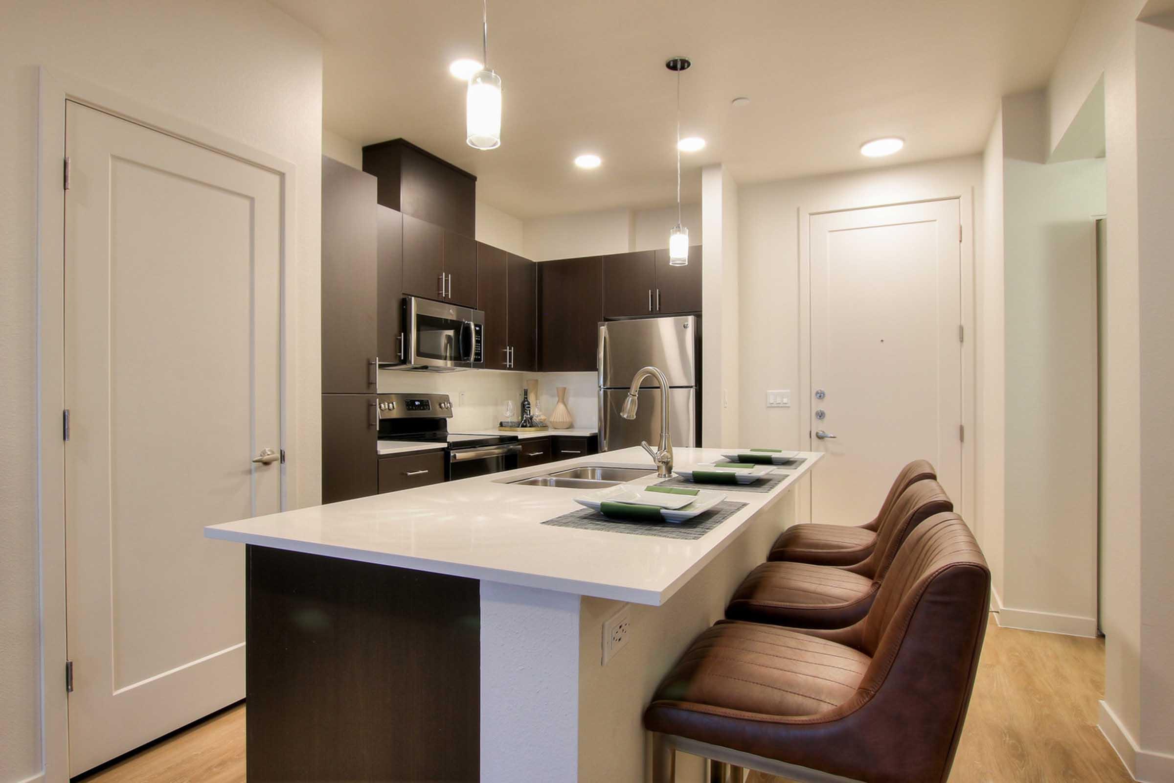View 32 Apartments – photo 5