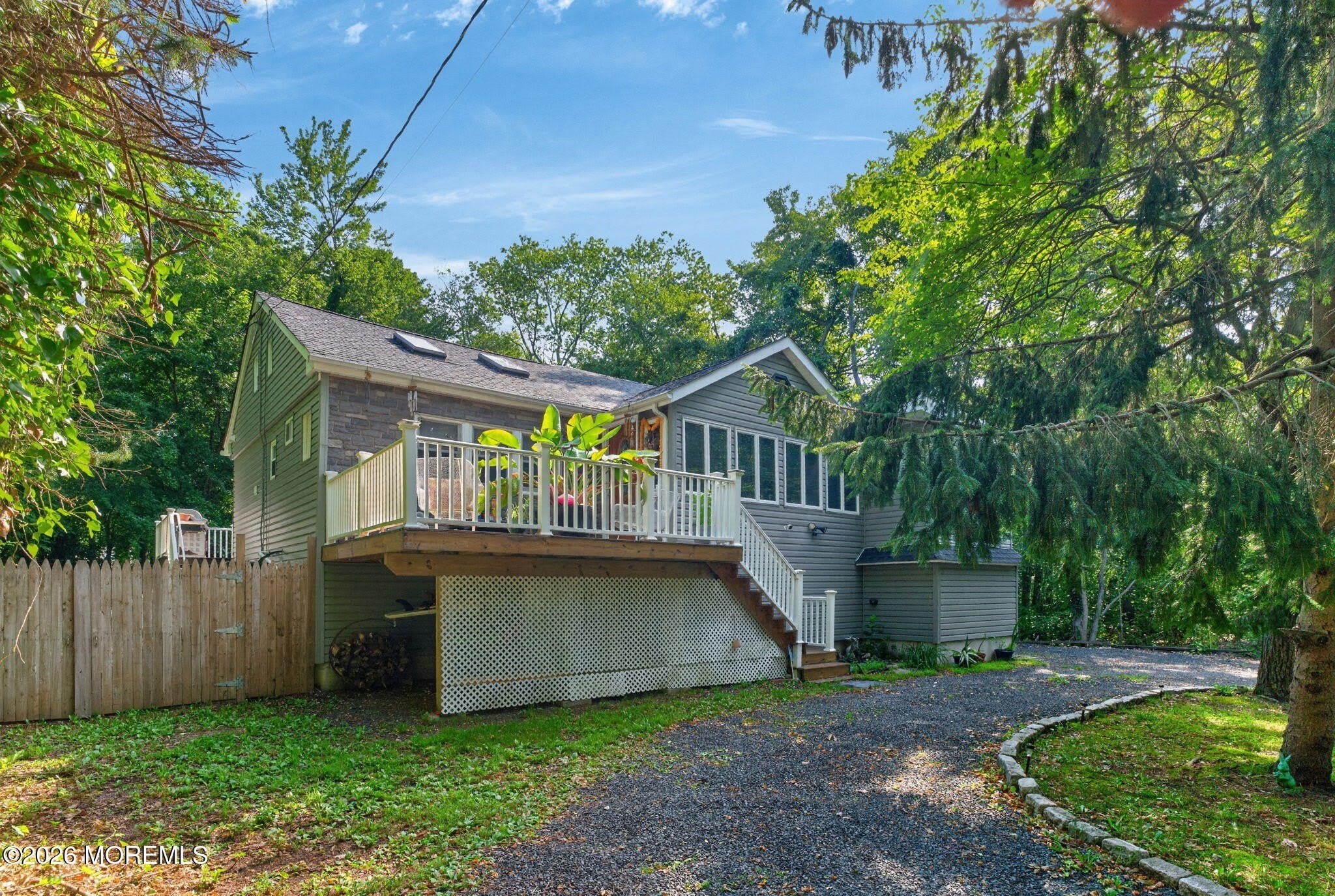 117 Mcdermott Road – photo 1
