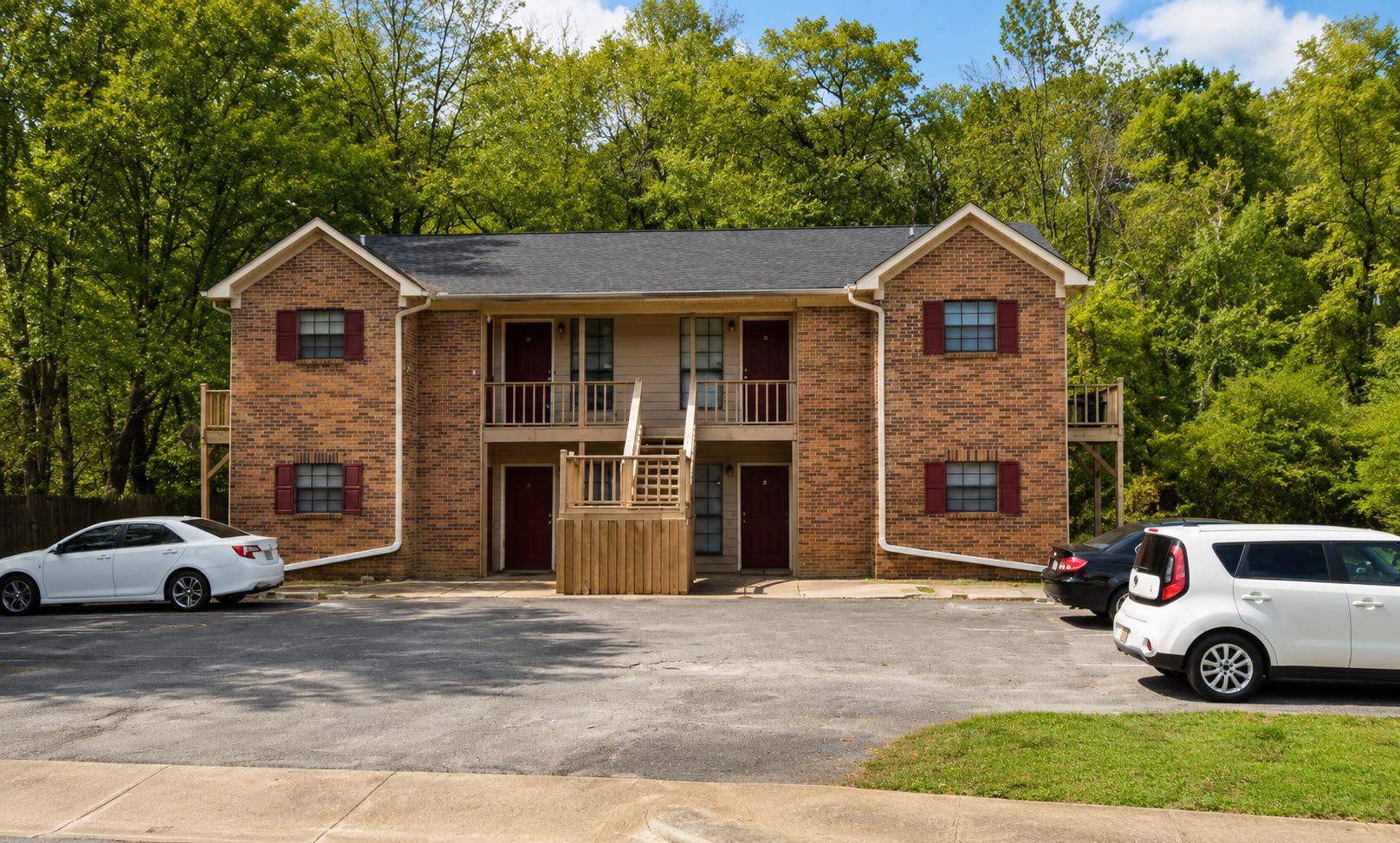 137 Angela Dr – photo 1