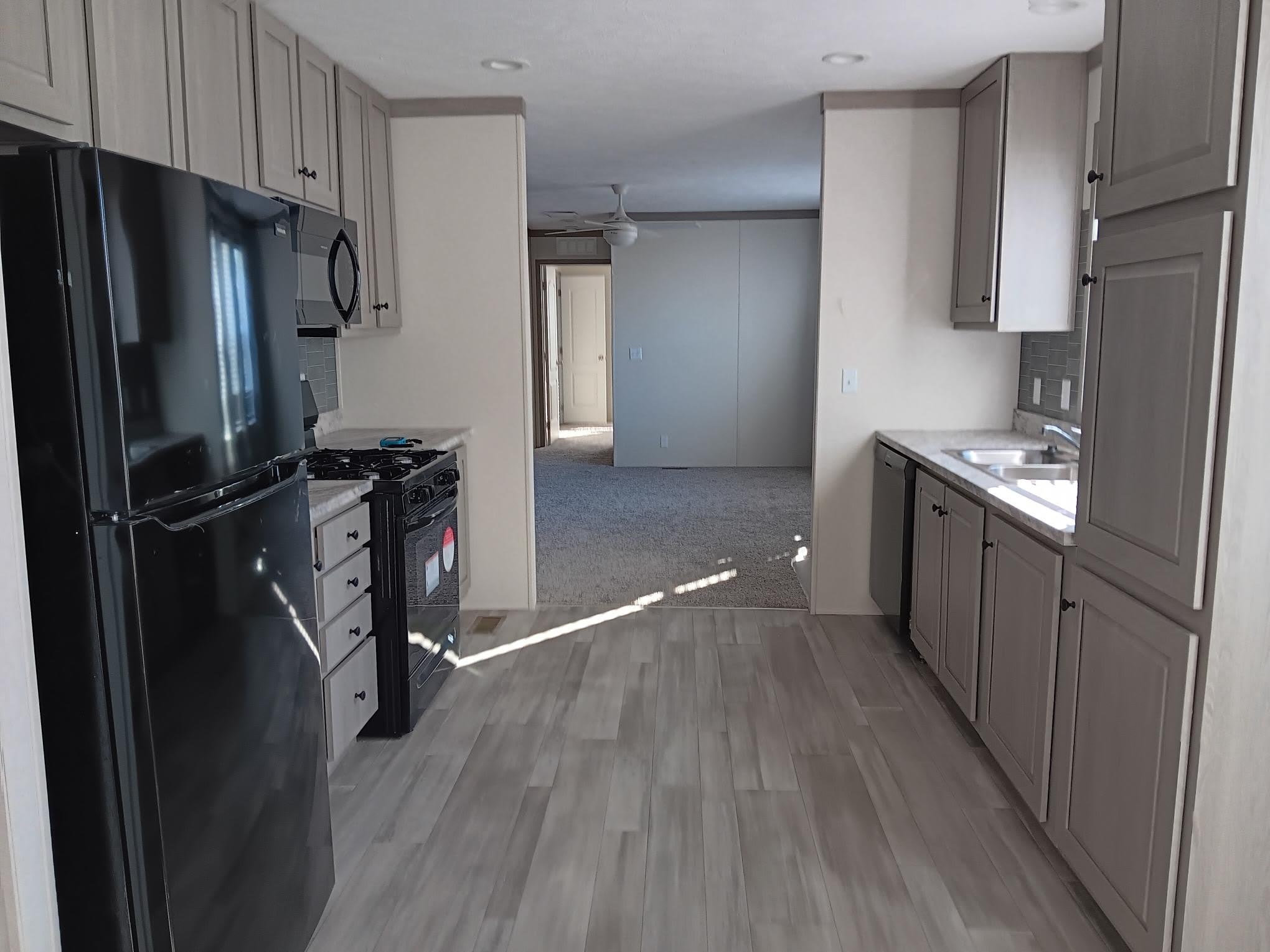388 Sterling – photo 1