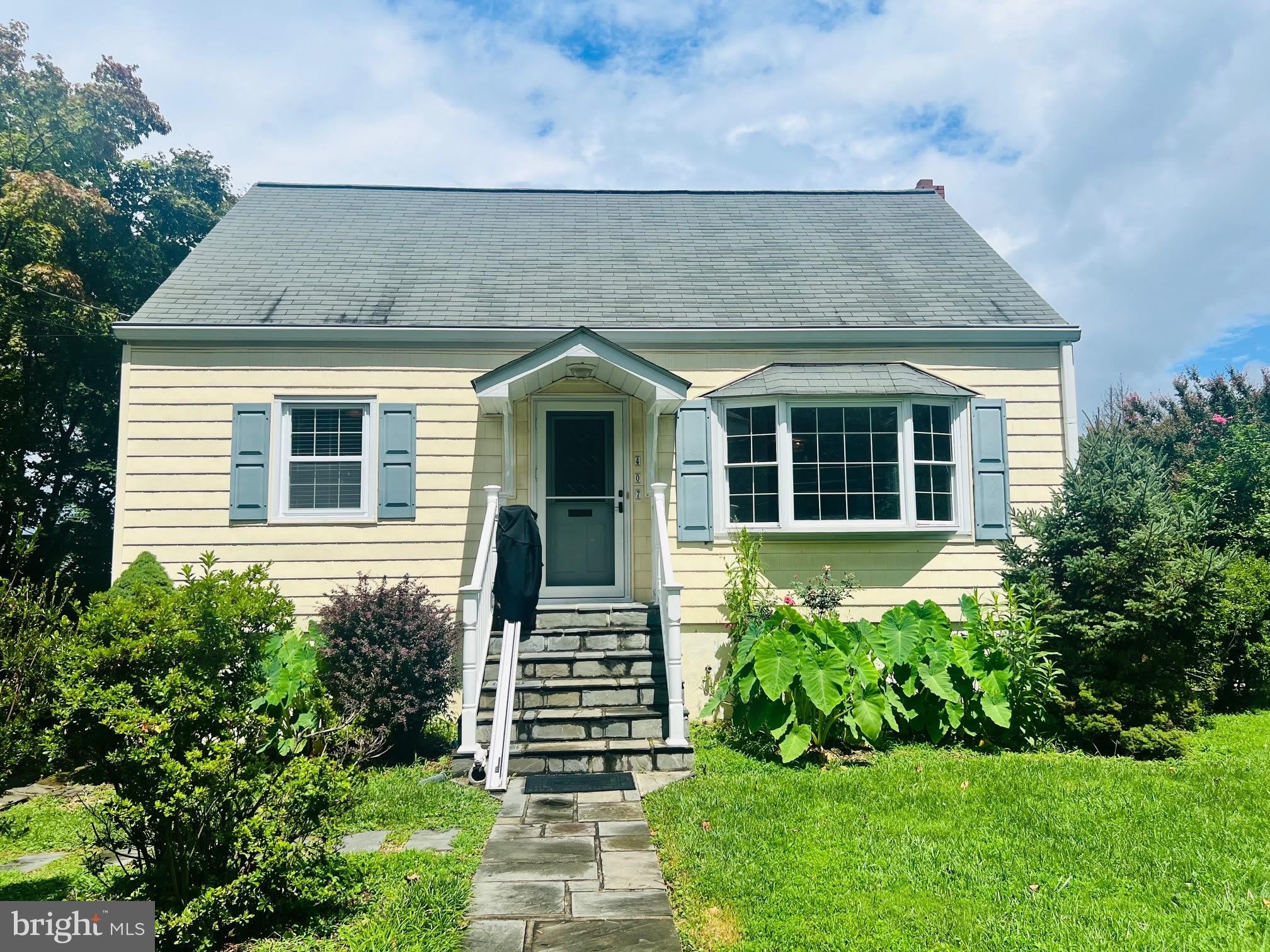 407 ANDERSON Avenue – photo 1