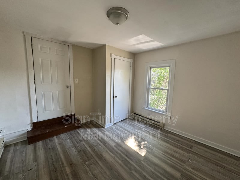 44 E Washington St – photo 4