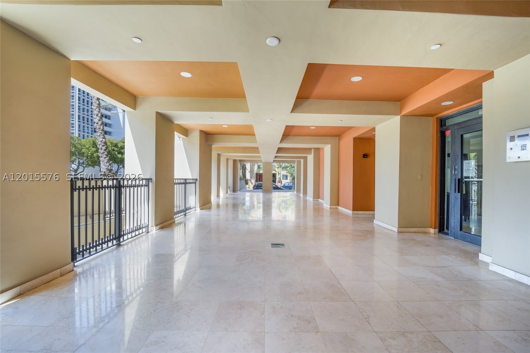 671 Biltmore Way – photo 4