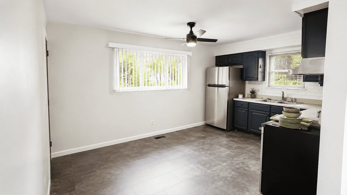 237 Warren Dr – photo 3