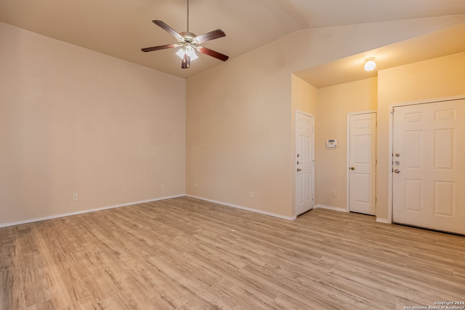 7226 Golf Way – photo 5