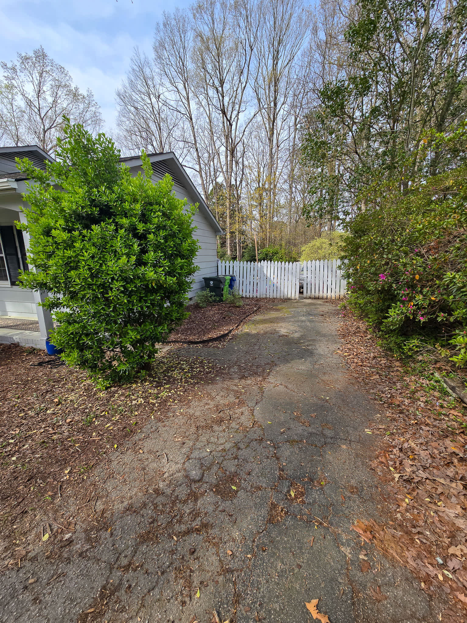 5813 Rangeley Dr – photo 2