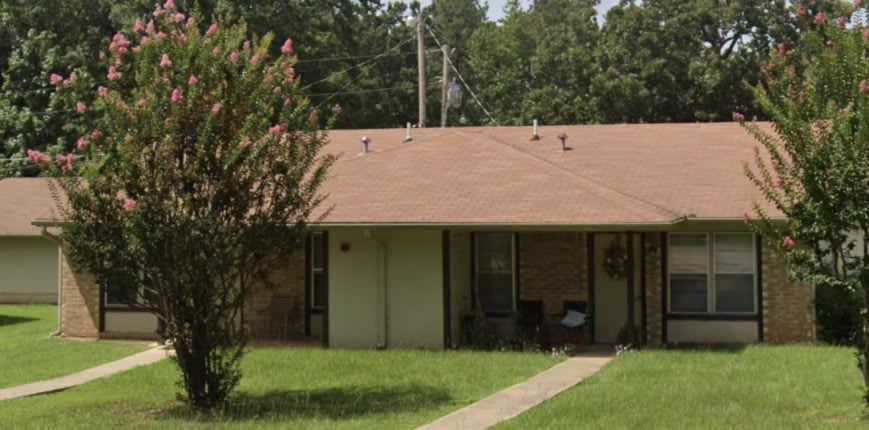 1001 Lakeview Dr. – photo 3