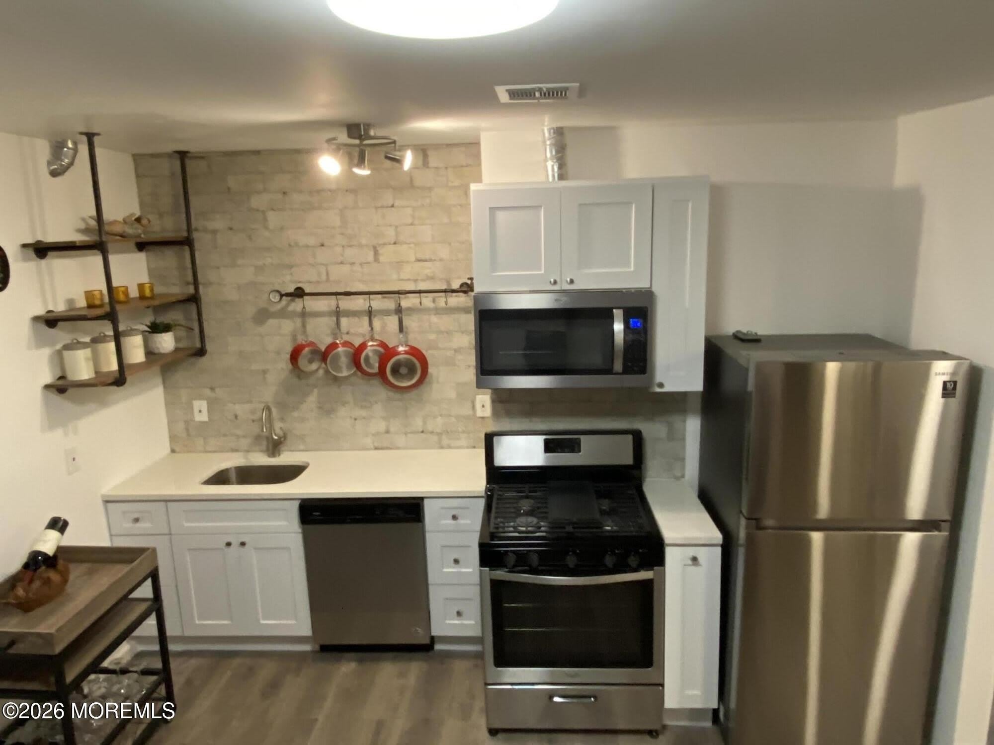 95 Cooper Avenue – photo 3