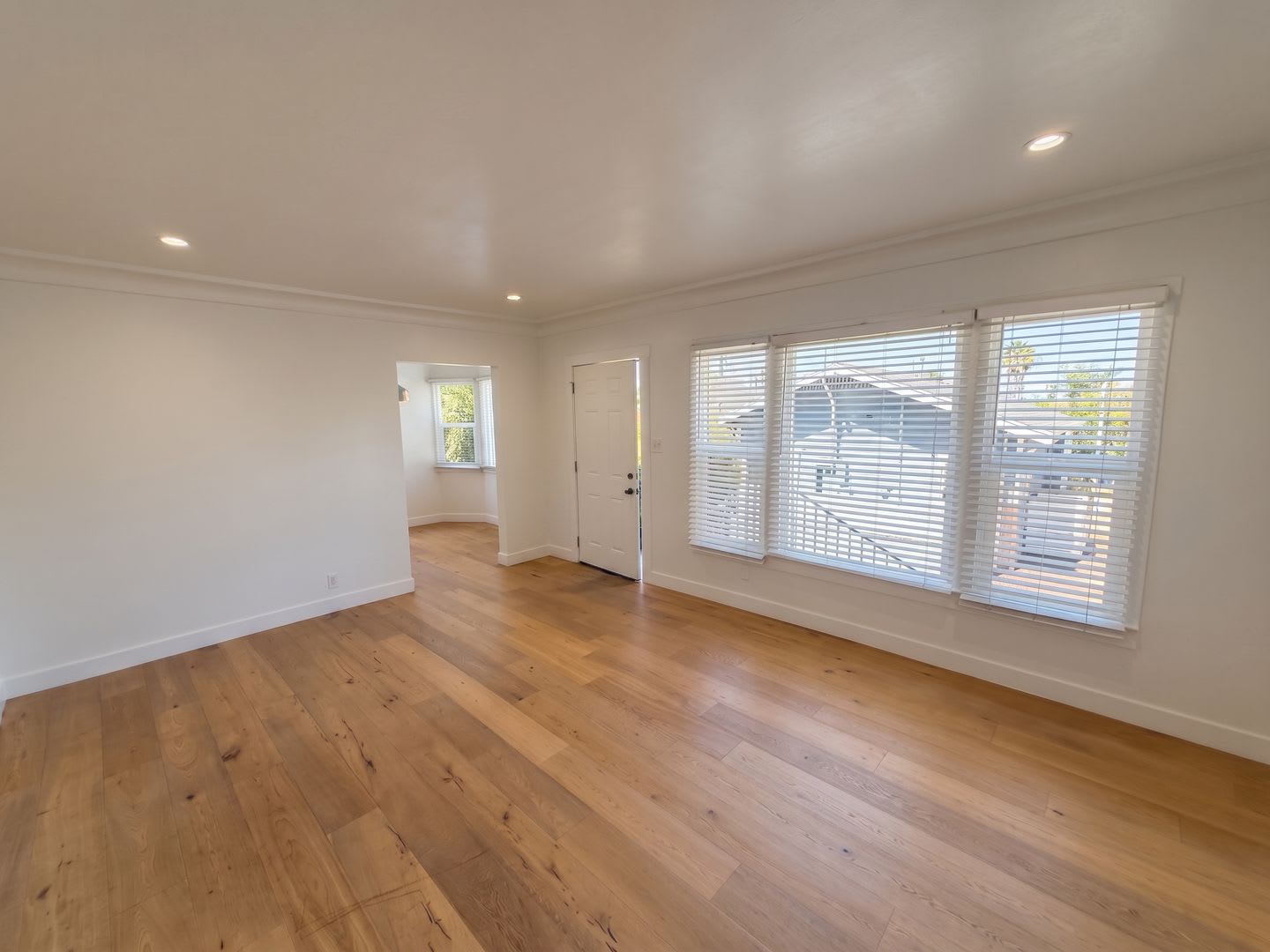 2 Bed / 1 bath with Private Outdoor Space in Rampart Village – photo 5