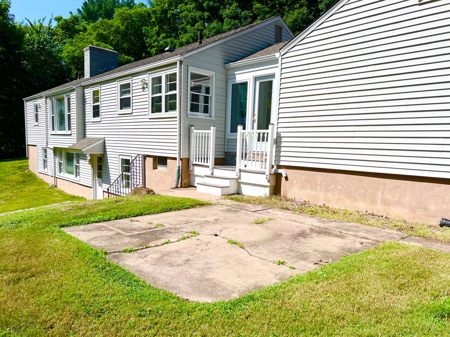 Main Street, Glastonbury single family home – photo 3