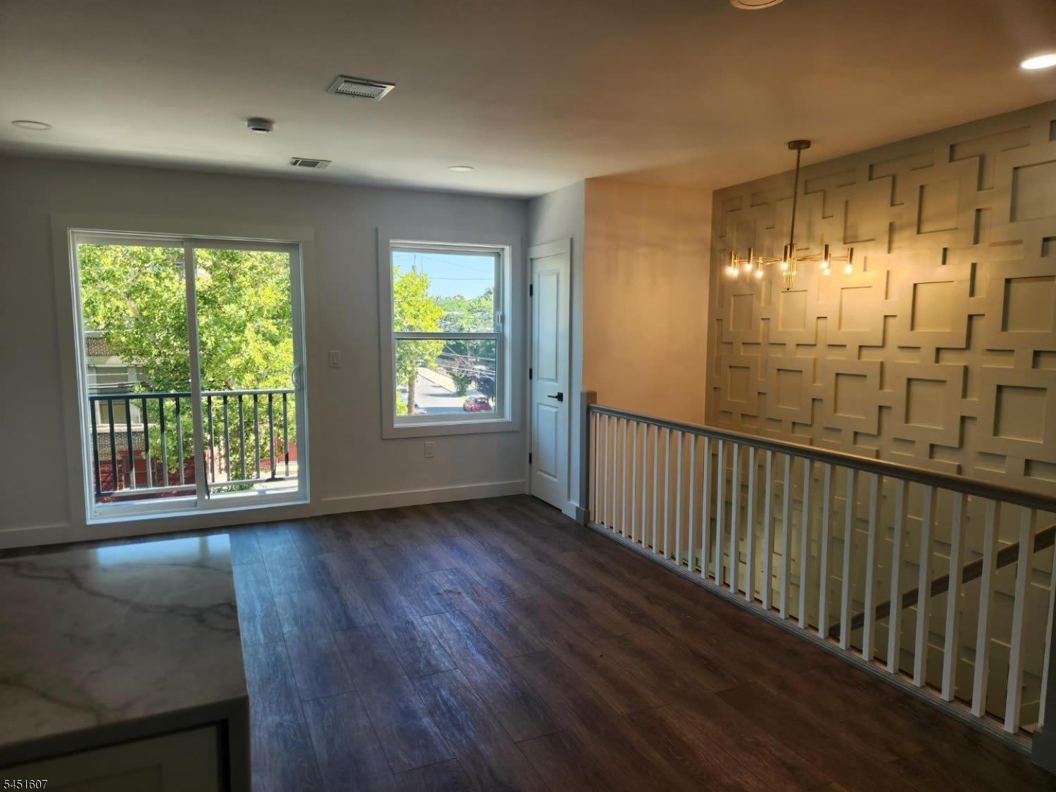 344 17Th Ave – photo 3