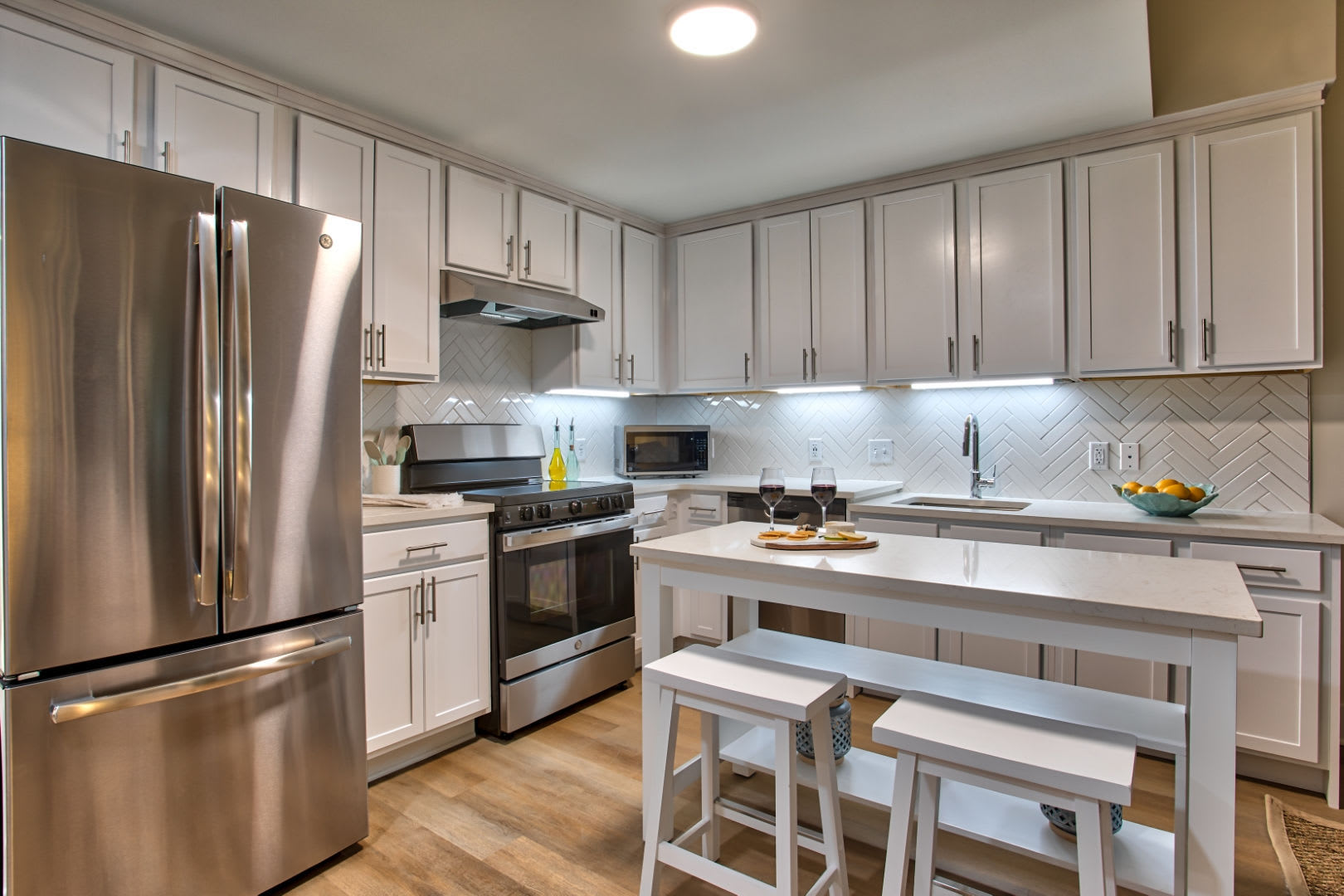 27 Atlantic Apartments – photo 5