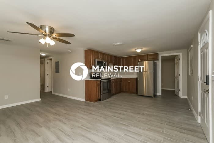 3201 East Diana Street – photo 4