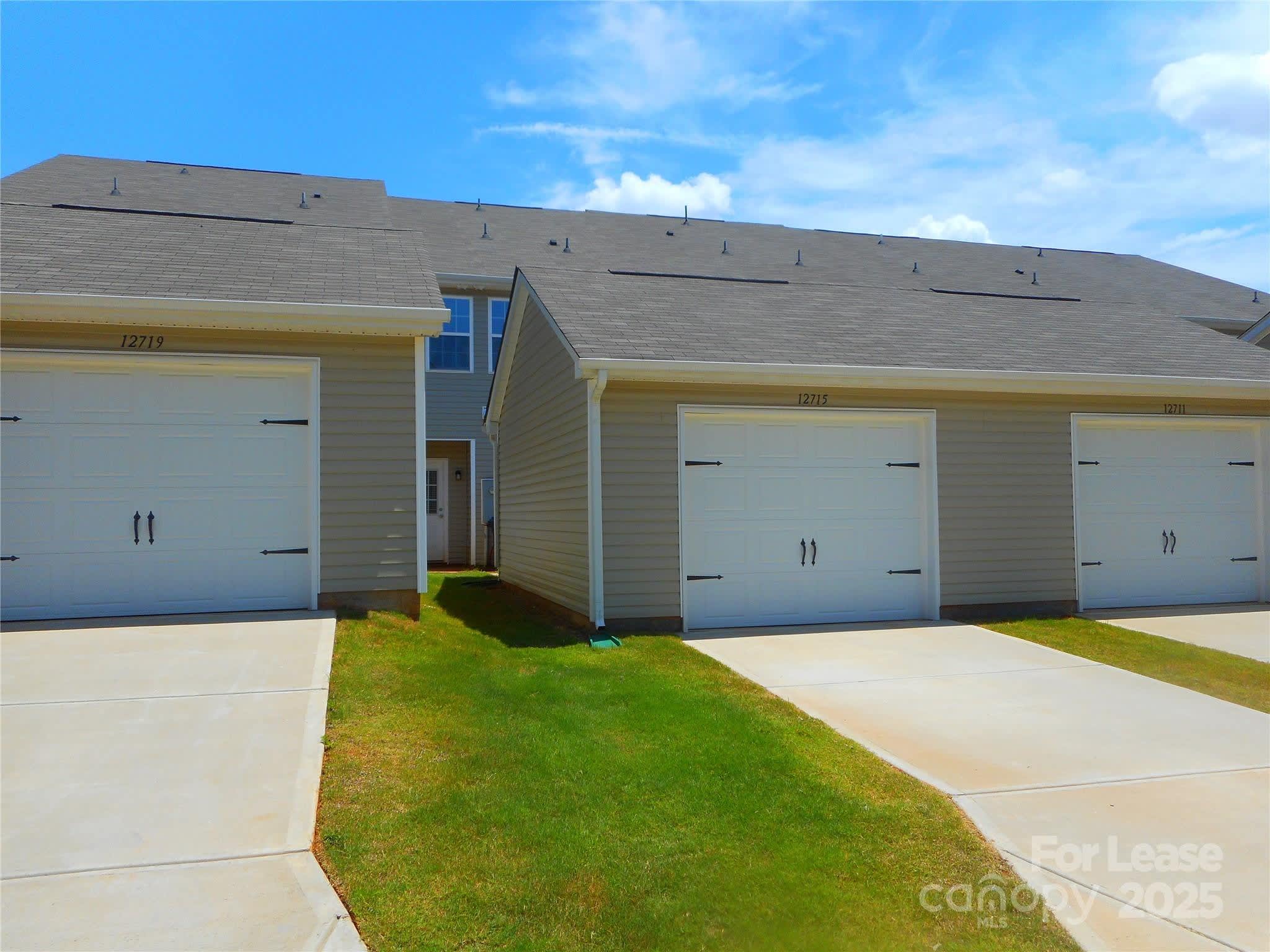 12715 Wandering Brook Dr – photo 3