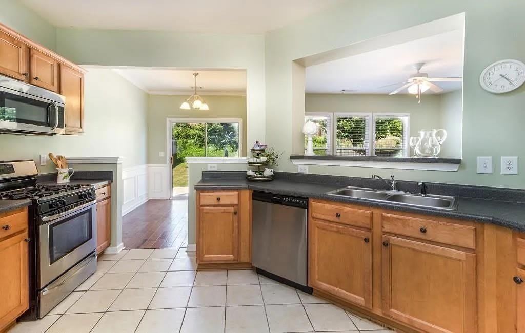 5640 Sterling Court – photo 4