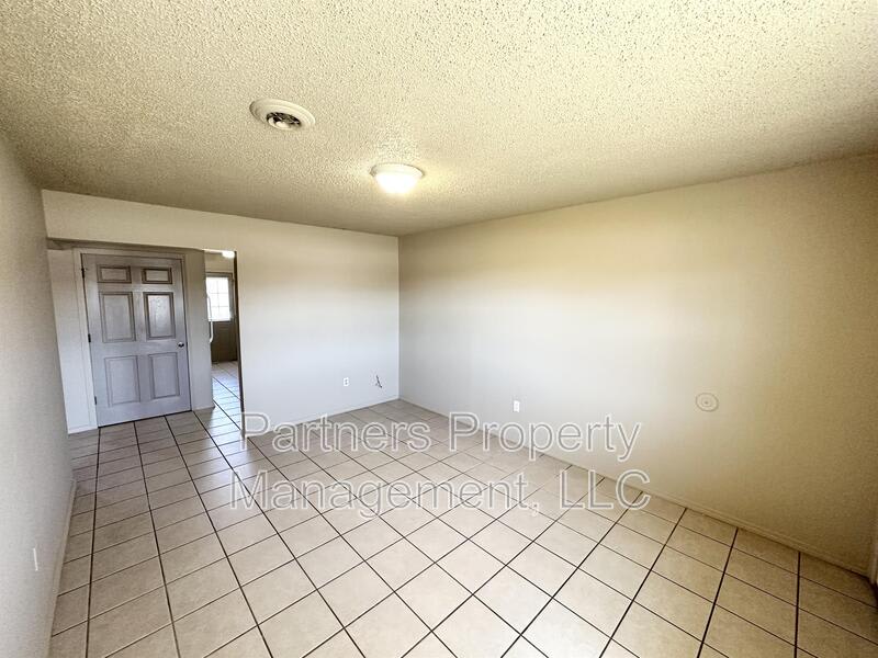 97 Pine Avenue – photo 4
