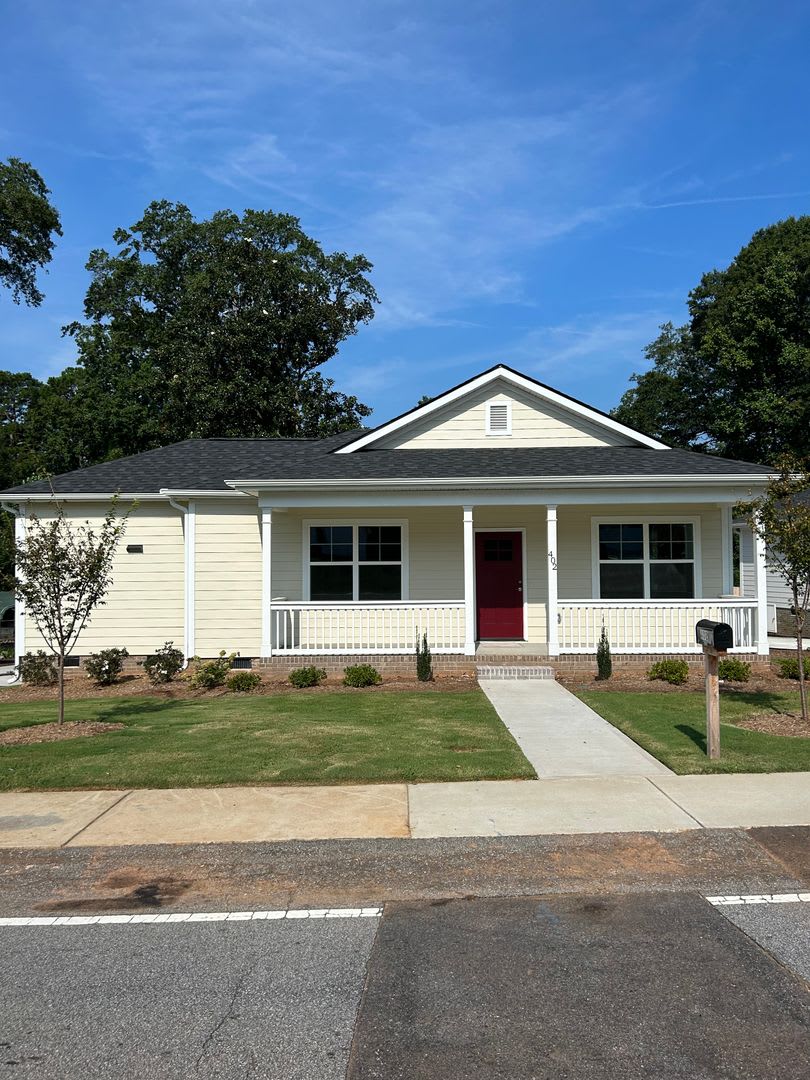 Greenville, 3BD/2BA, 1420SF – photo 1