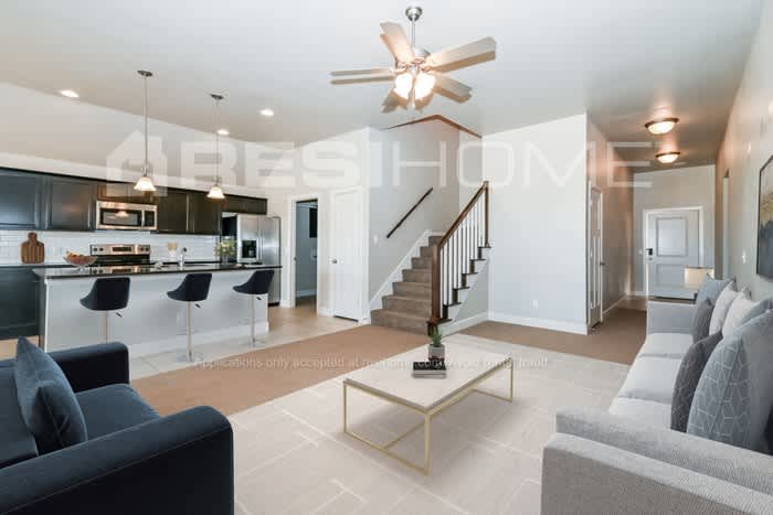 8161 Brighton Avenue – photo 5