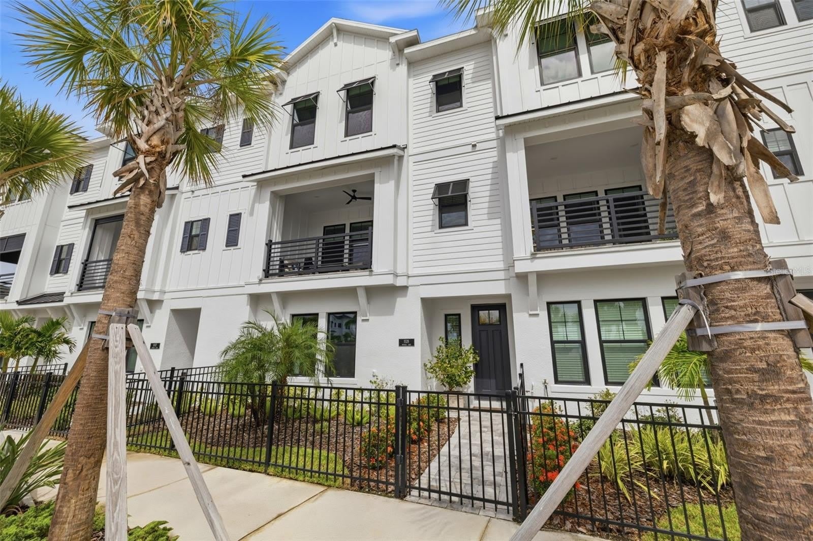 1528 SKYSAIL Lane – photo 1