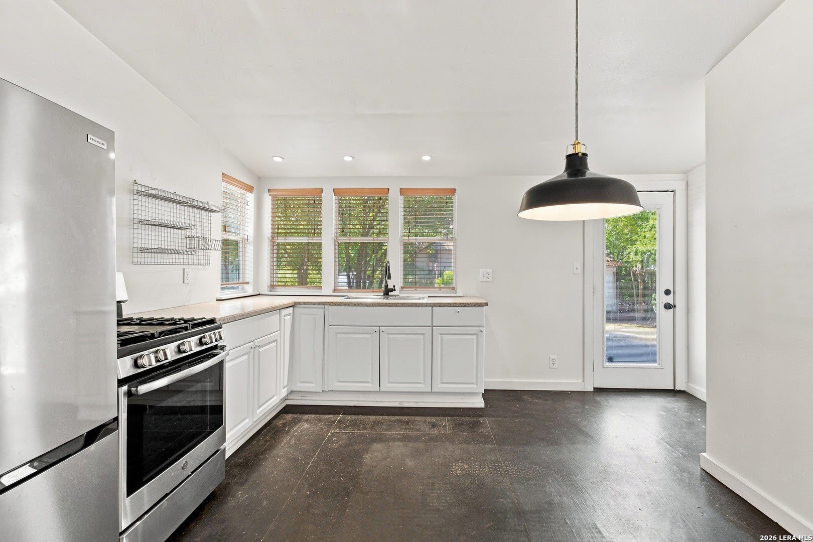 202 EADS AVE – photo 4