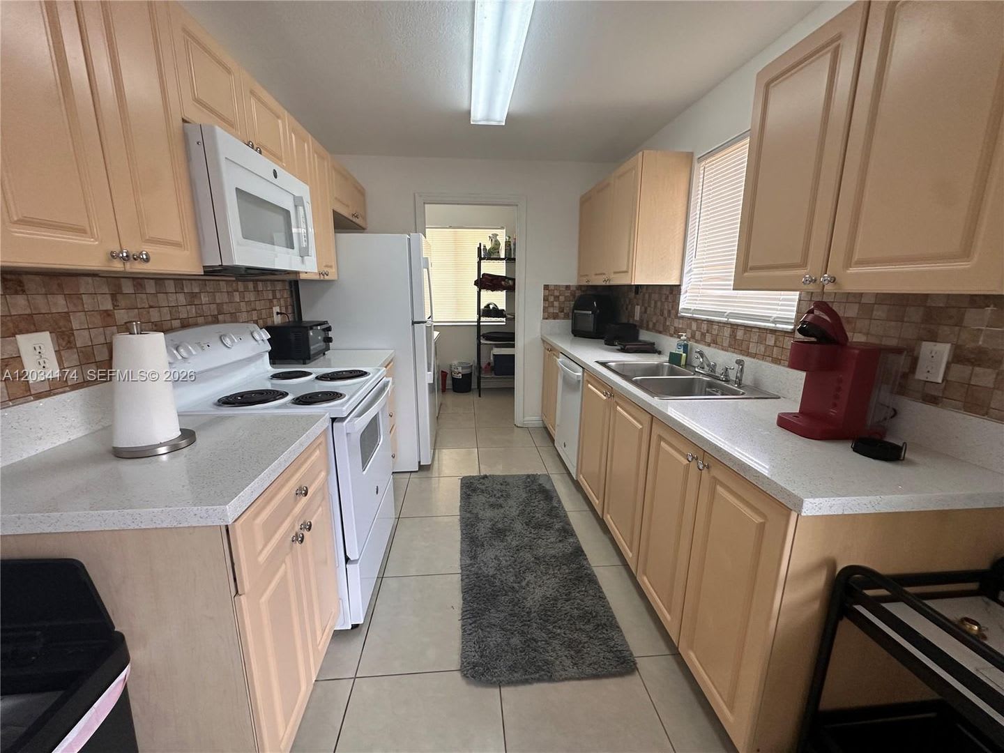 404 NW 2nd Avenue A, Hallandale Beach, FL 33009 – photo 1