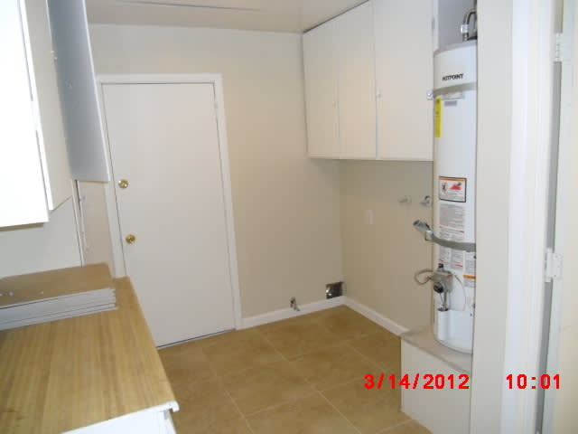 3 Bedroom 2 Bathroom with Swimming Pool Tropicana & Nellis Area – photo 3