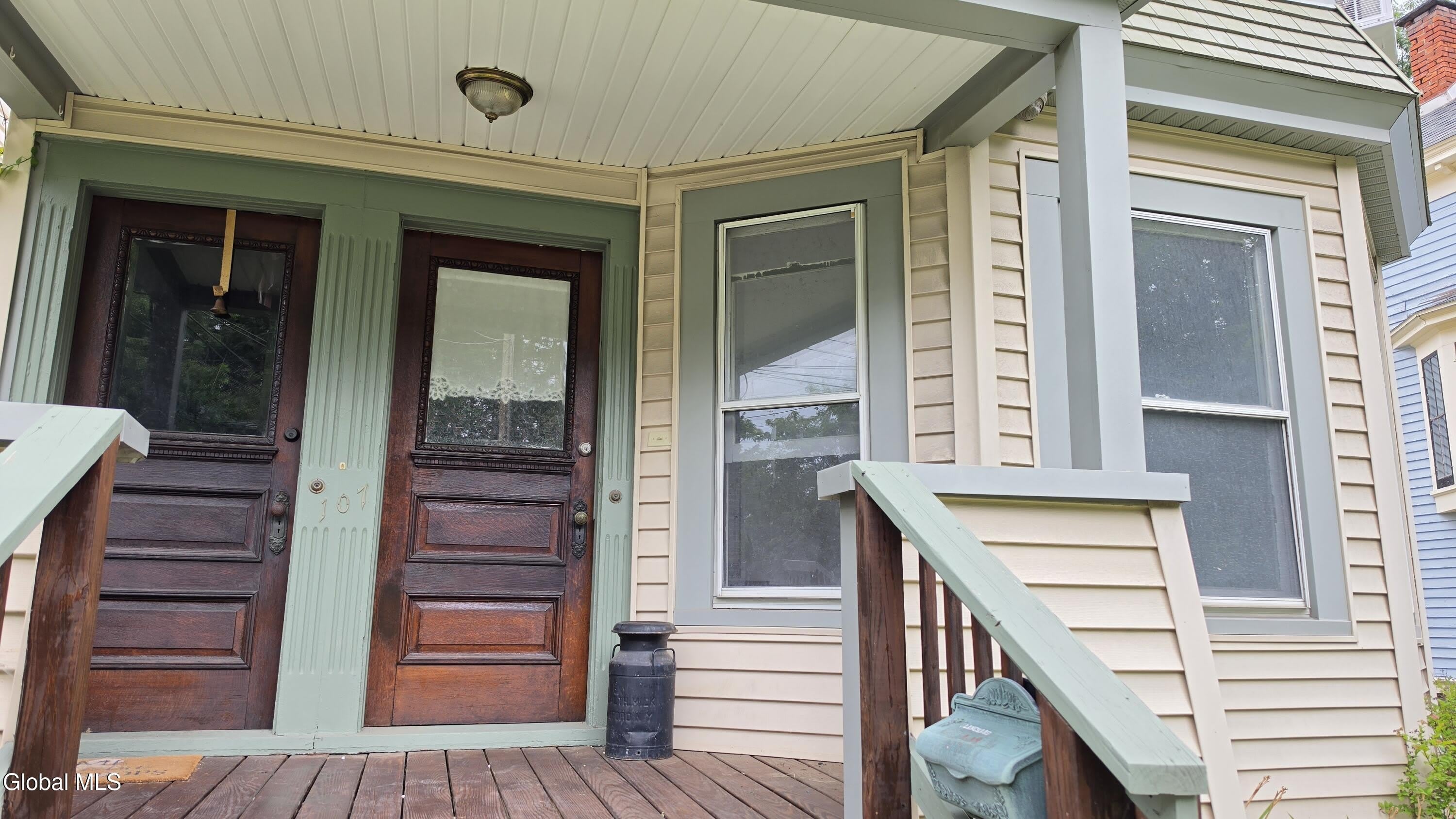 107 N Ten Broeck Street – photo 2