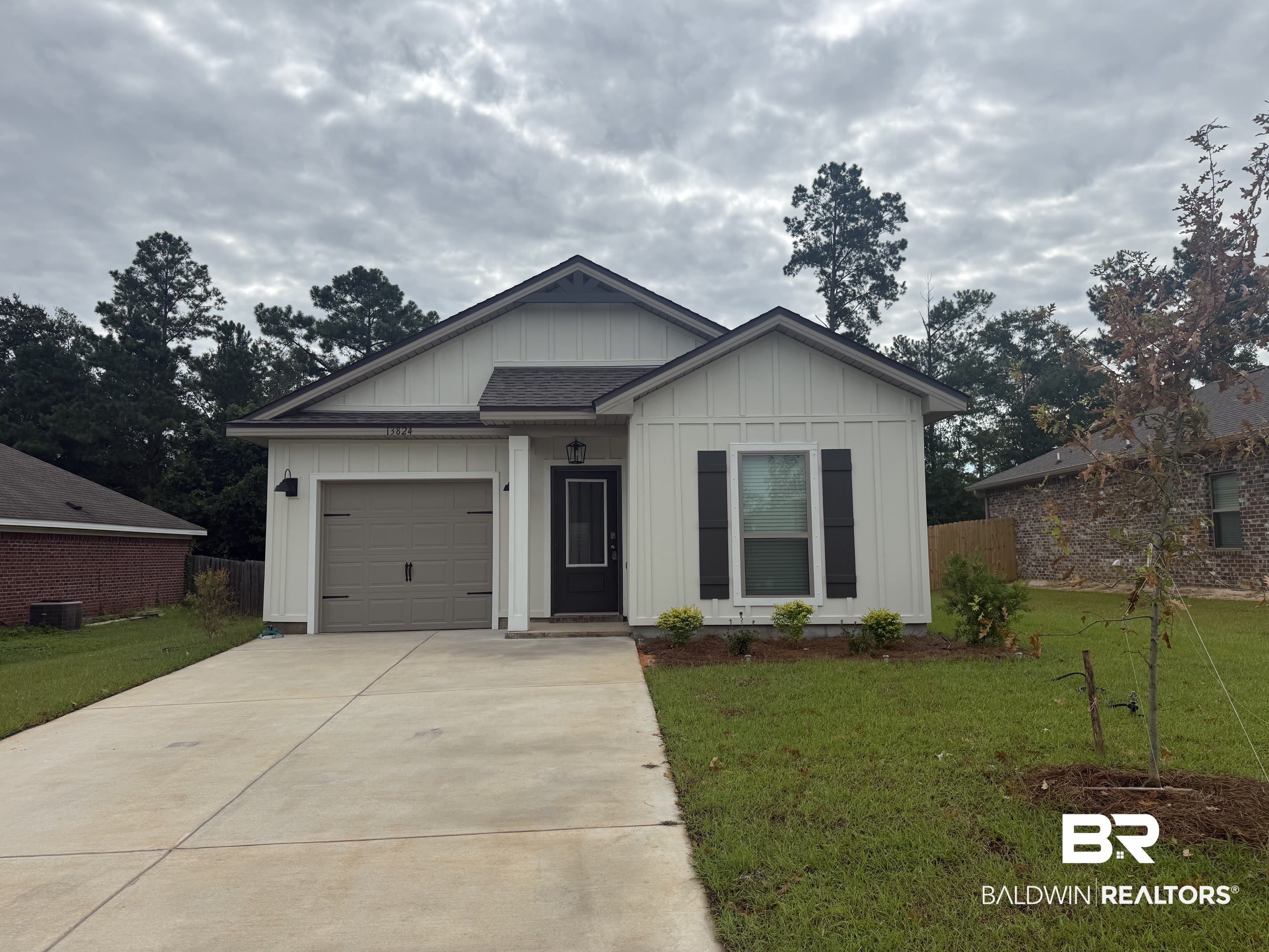 13824 Shea Cir – photo 1