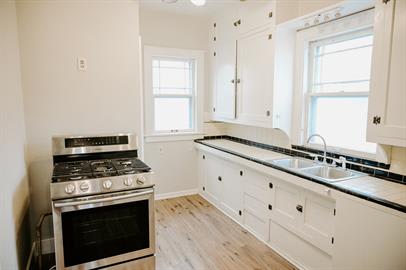 2887 Mary St – photo 5