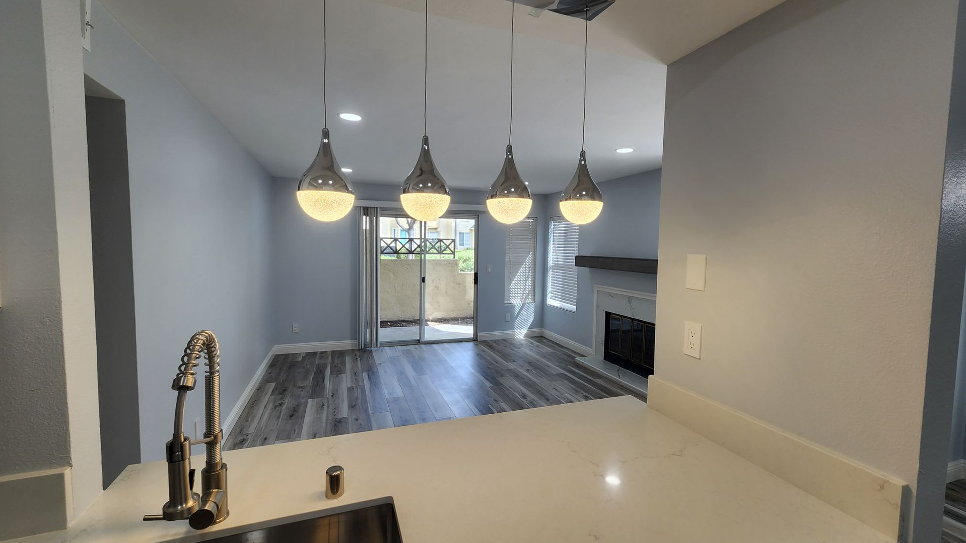 2 Bedroom, 2 Bath Condo in Eastlake Shores – photo 4