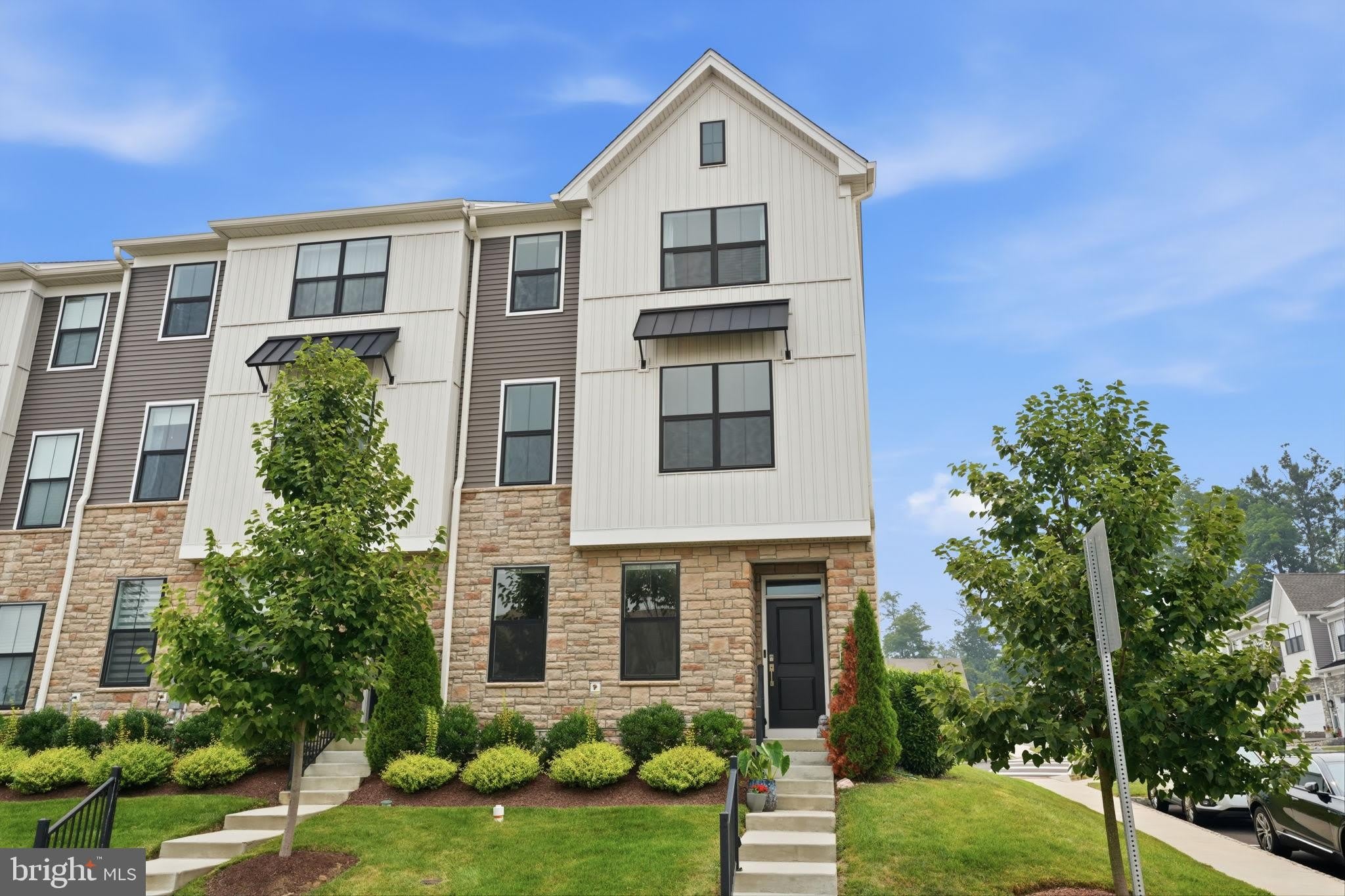 613 TURNER Lane – photo 1
