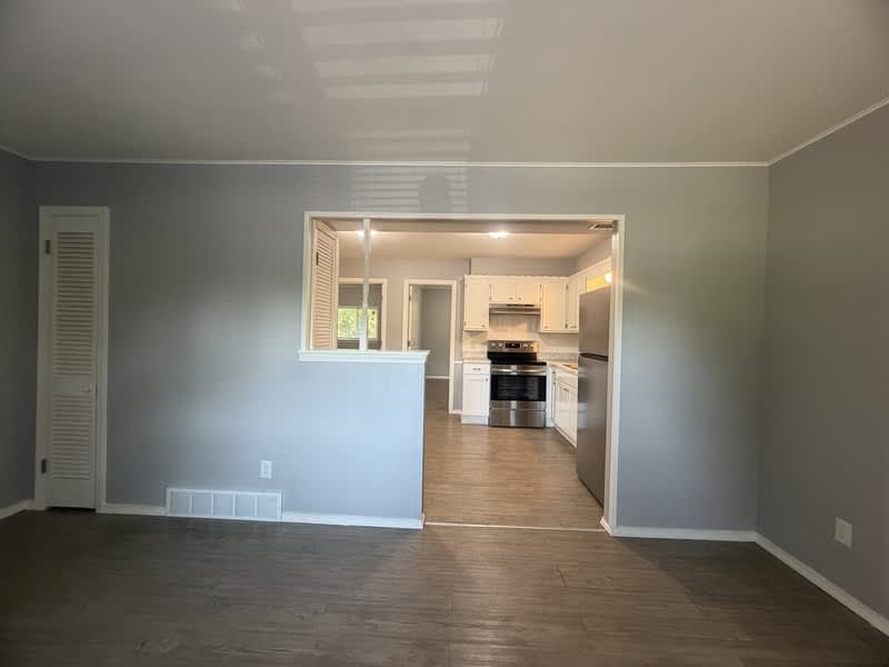 906 East Frederick Street – photo 5