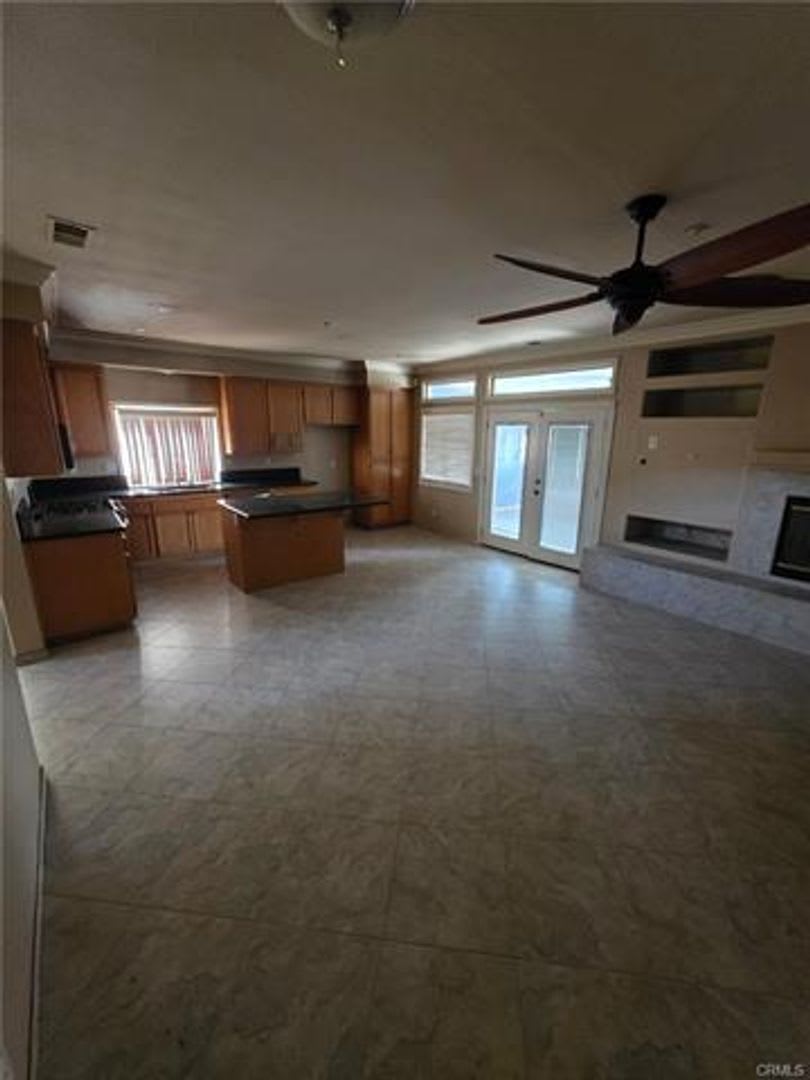 Spacious Home – photo 3