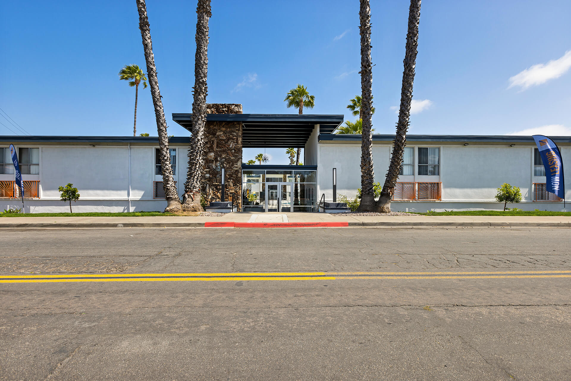 State – photo 3