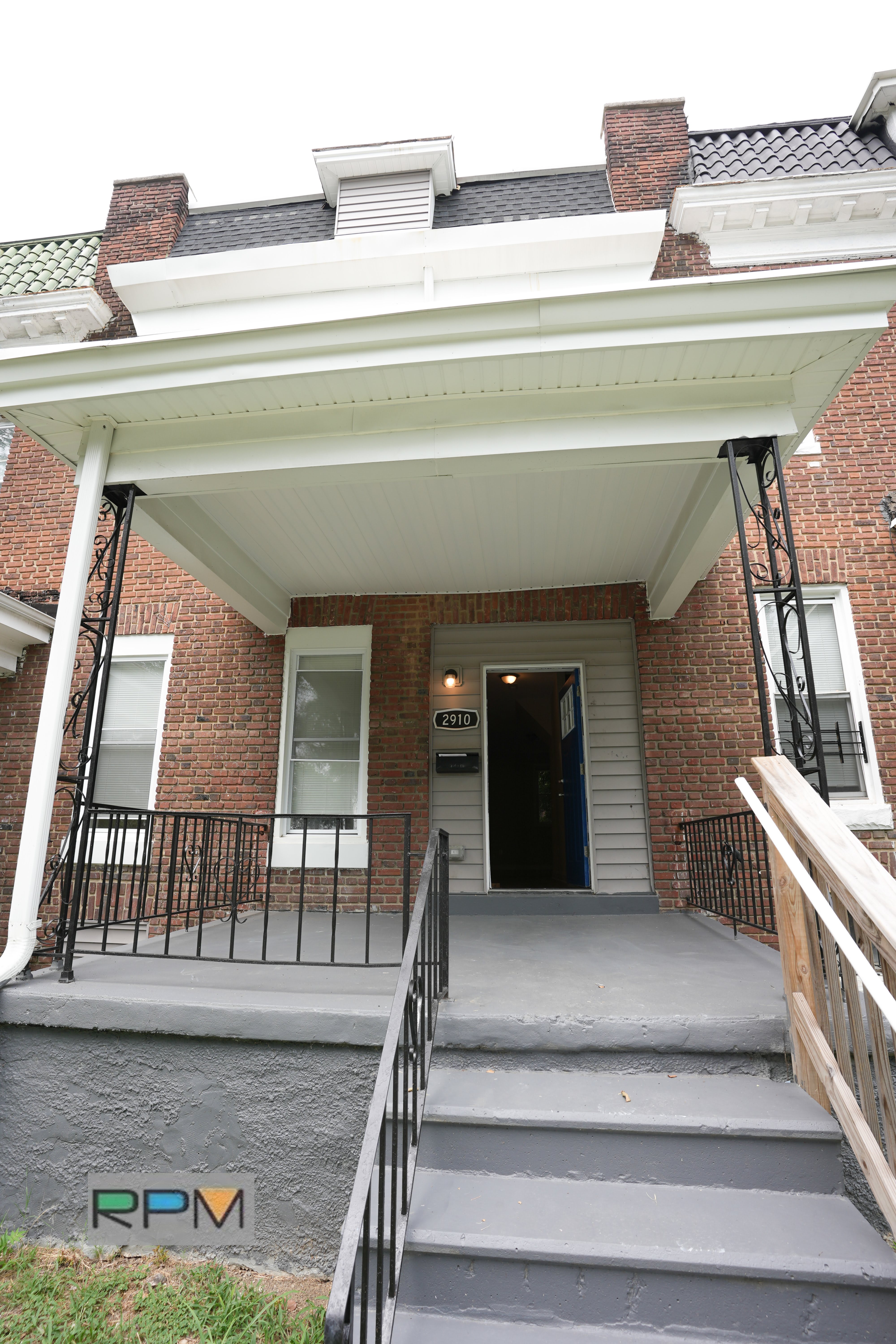 2910 Hilldale Ave – photo 1