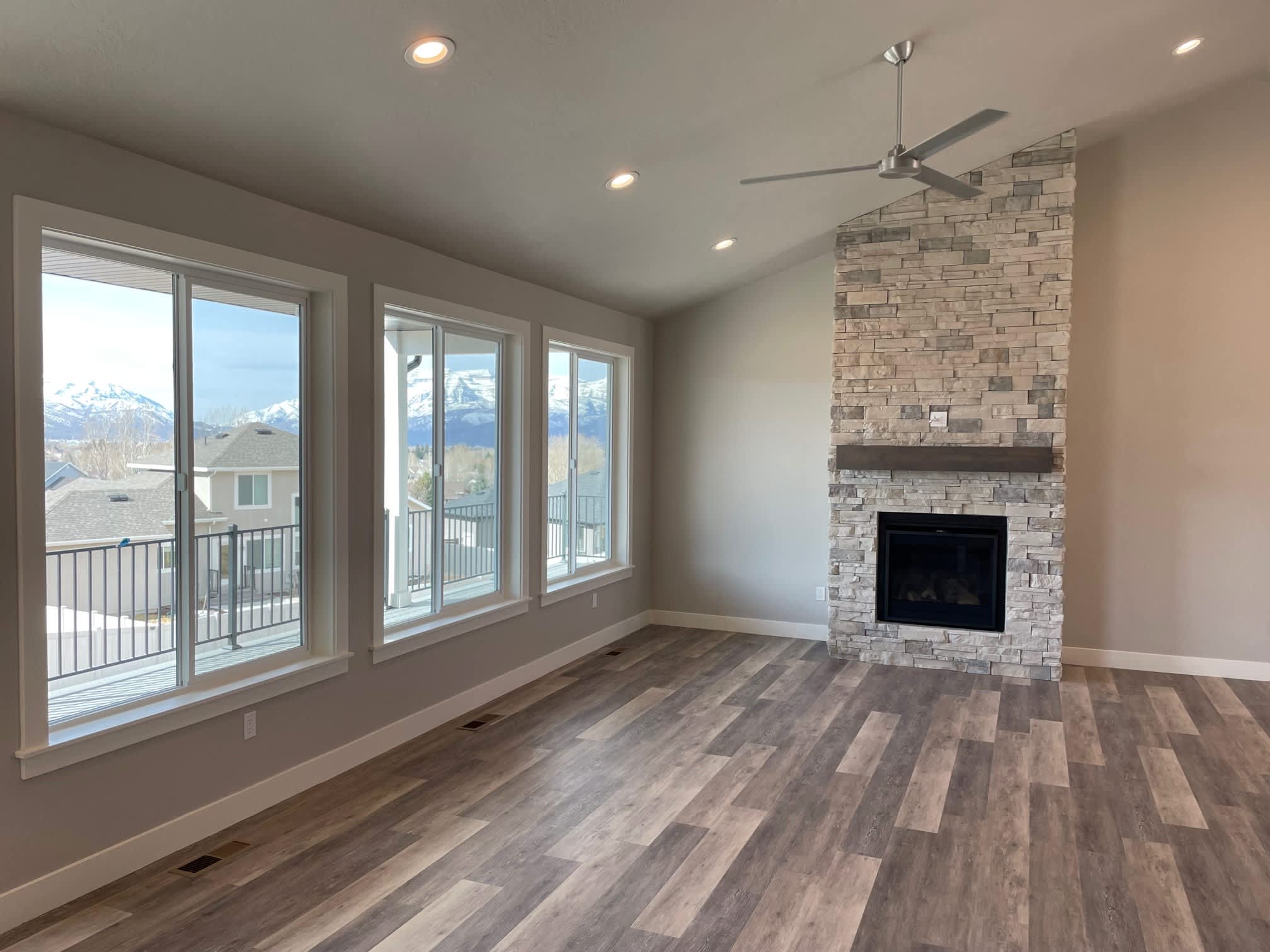 1354 East 670 North – photo 5