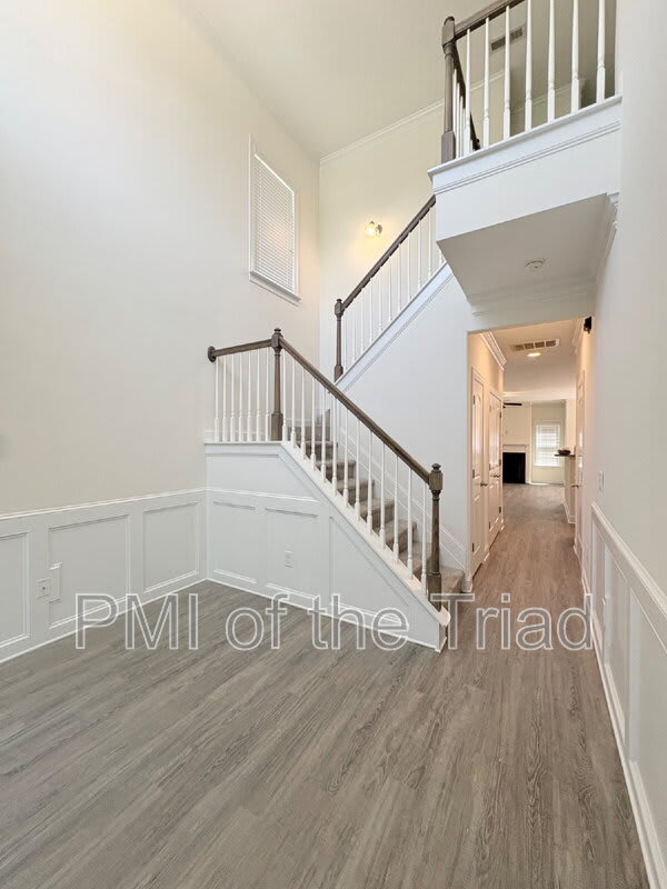2974 York Place Dr – photo 2