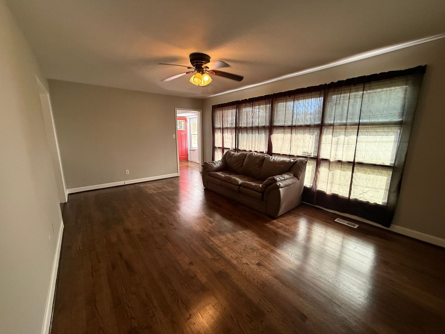 3 bedroom, 2 bath House – photo 5