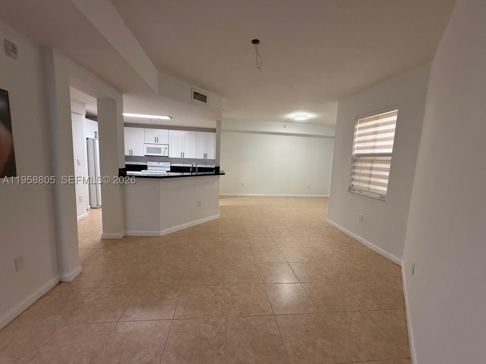 11603 NW 89th St – photo 3
