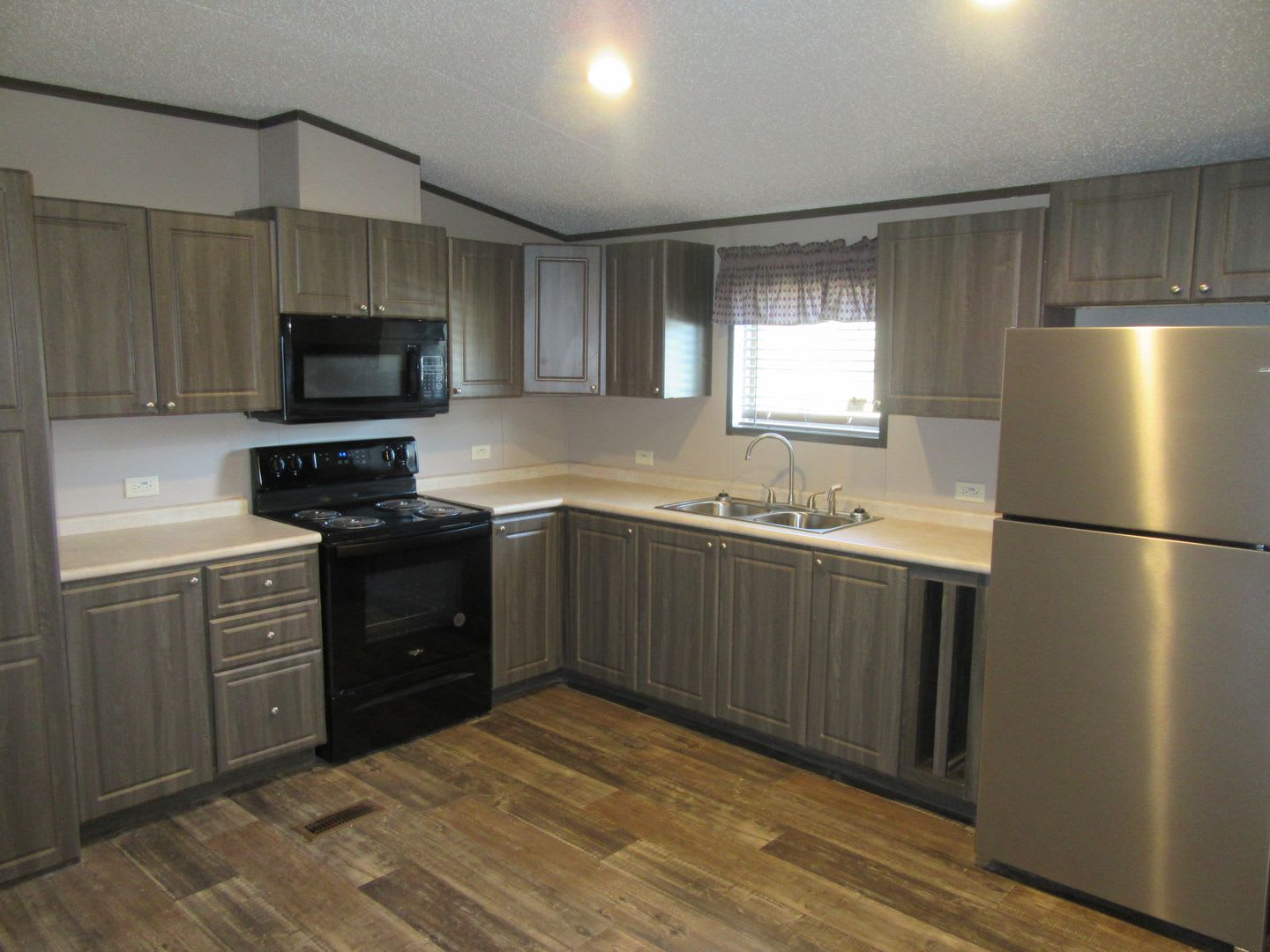 4905 Alameda St. Lot 1 – photo 5