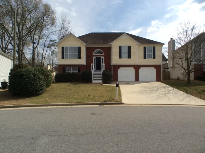 4033 Rhinehart Court – photo 1