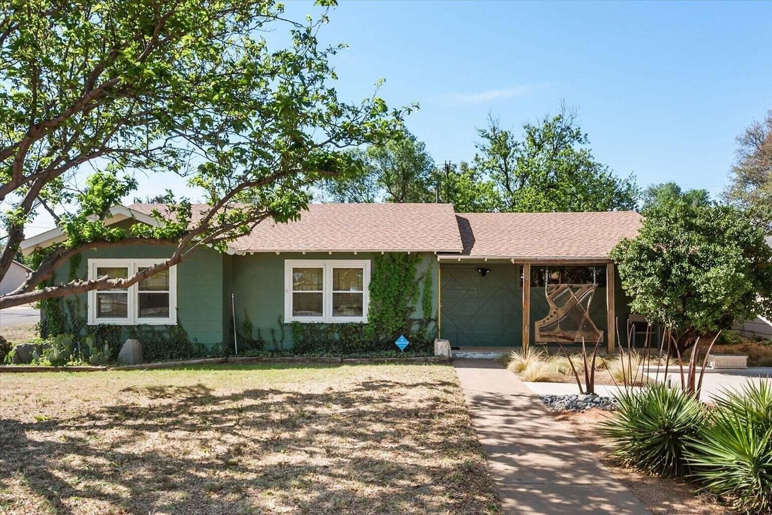 4301 41St Street – photo 2