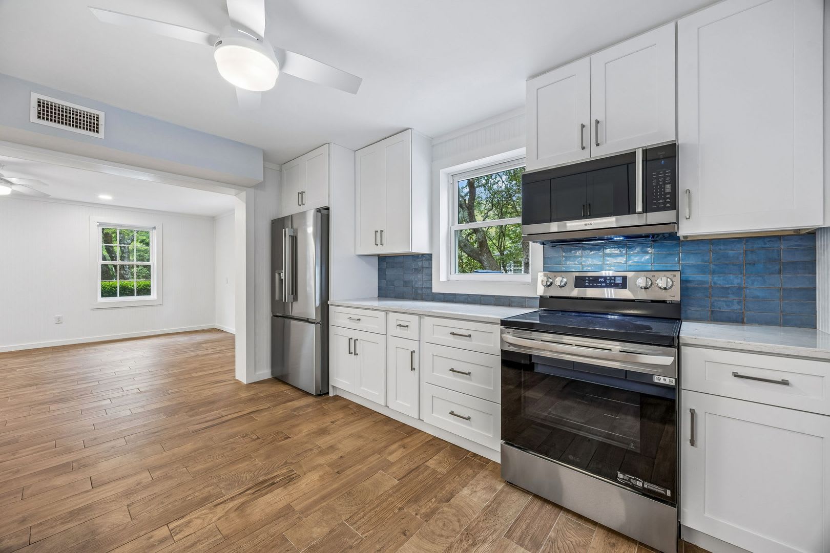 Newly Remodeled Beachside Home – Walk to the Ocean – photo 1