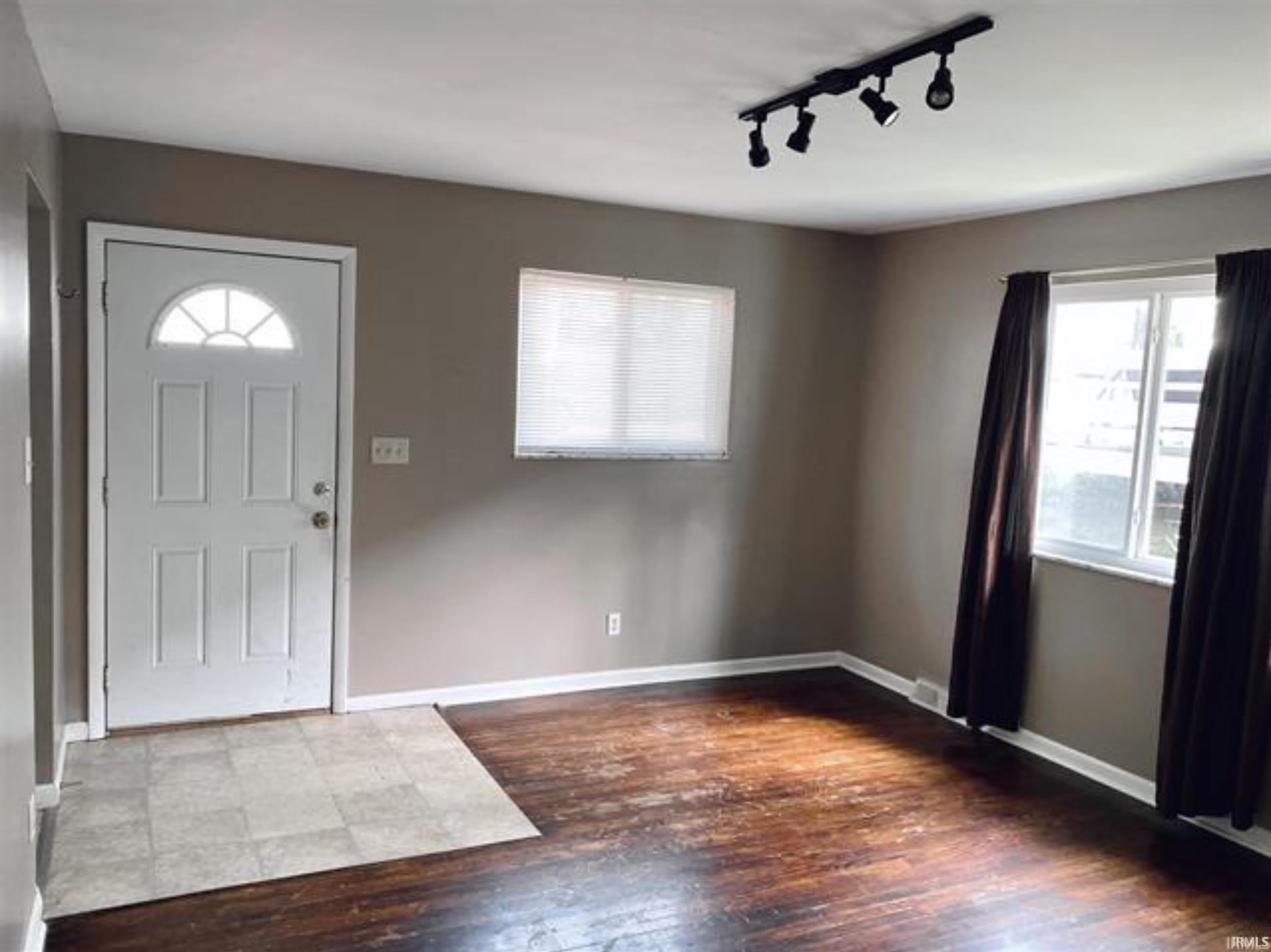 429 N Clark Street – photo 2