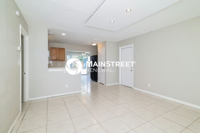 7007 Alvina Way – photo 3