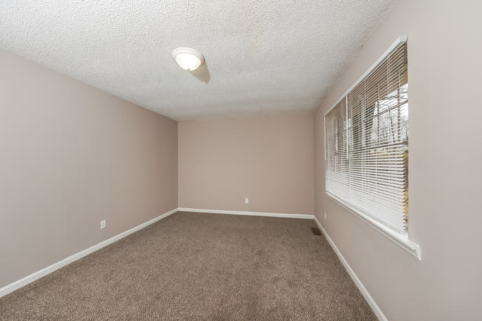 1333 Turf Drive – photo 2